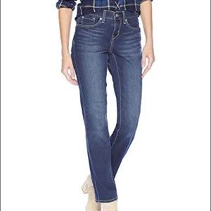 NWT Levi Strauss Signature Gold curvy straight 4